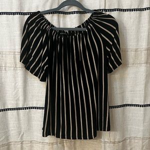 Medium women’s top shirt blouse